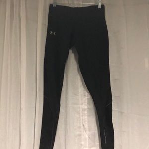 Black warm Under Armour leggings
